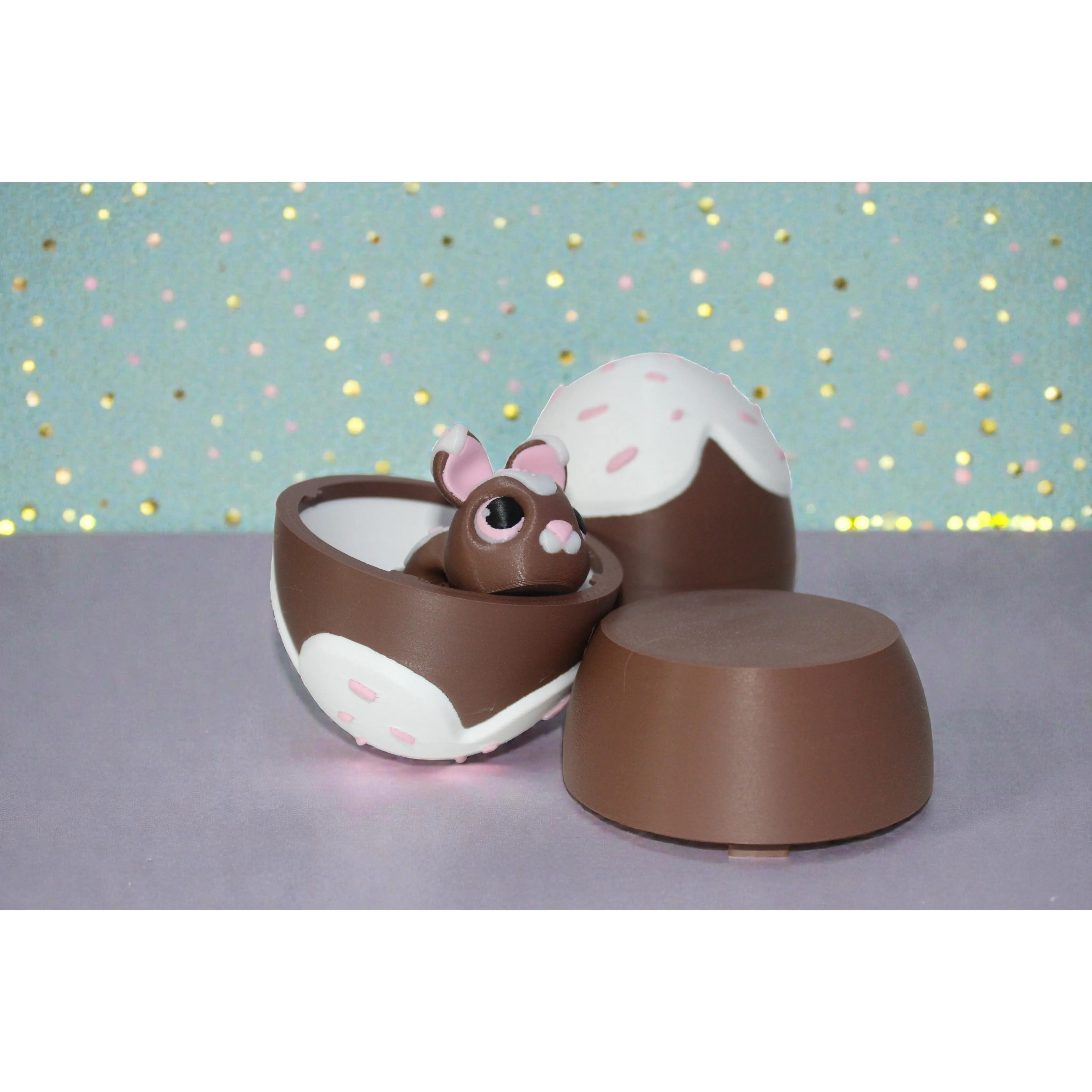 Chocolate Glaze Locking Egg Container