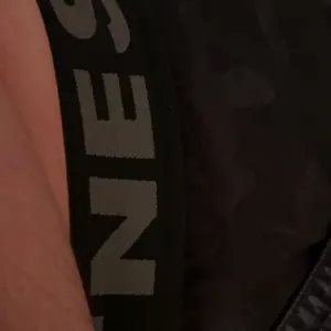 Men's Bull Head Print Letter Tape Sports Shorts, Casual Pocket Sports Shorts for Summer, Streetwear Sports Shorts, Men Sport & Outdoor Clothing