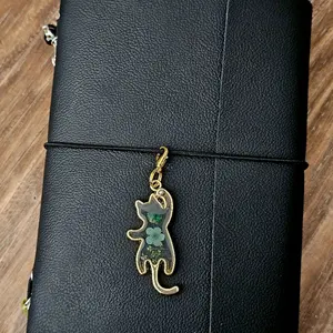 Bohemian Trinkets Feisty Kitty Journal/Bag Charm with Blue Pressed Flowers for Whimsical Accessory Journal Tok