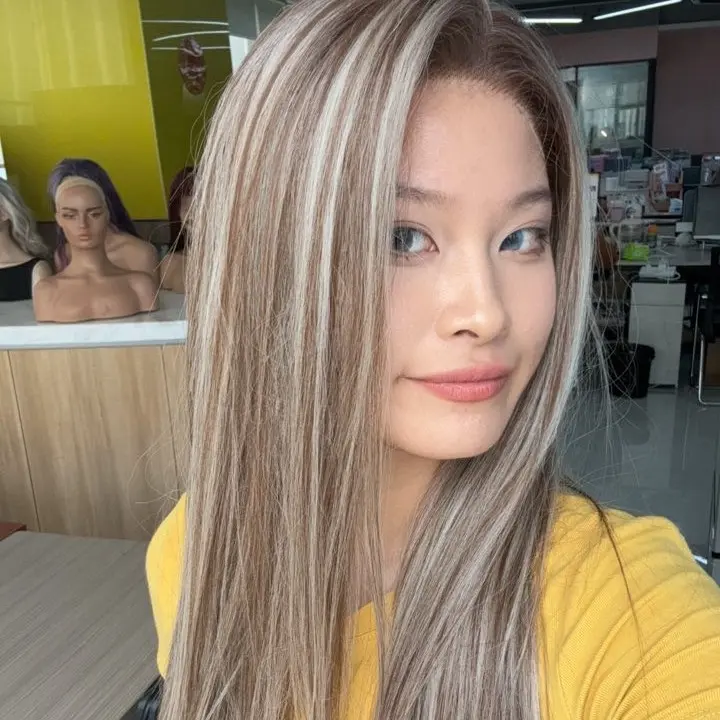 IMstyle ALEXA Pre-Cut 9*6 lace front wig Glueless futura Fiber lace Wig Brown creamy highlight 26inches