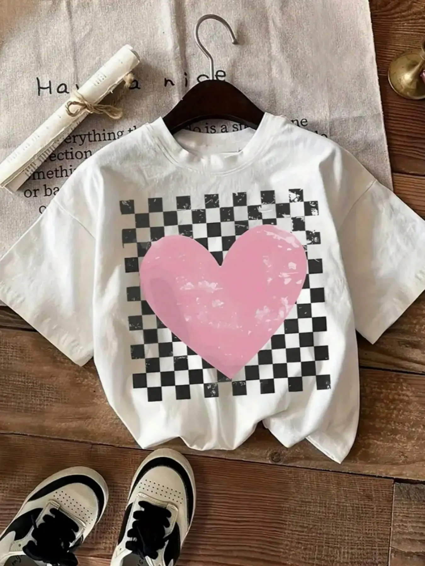 Women's Fashion Plaid Heart Print Round Neck Short Sleeve Fitted T-Shirt Top, Casual Tops, Casual Tees, Checkered T Shirts, Comfortable Everyday Wear, Vintage Plaid Pattern, Casual Versatile Style, Womenswear