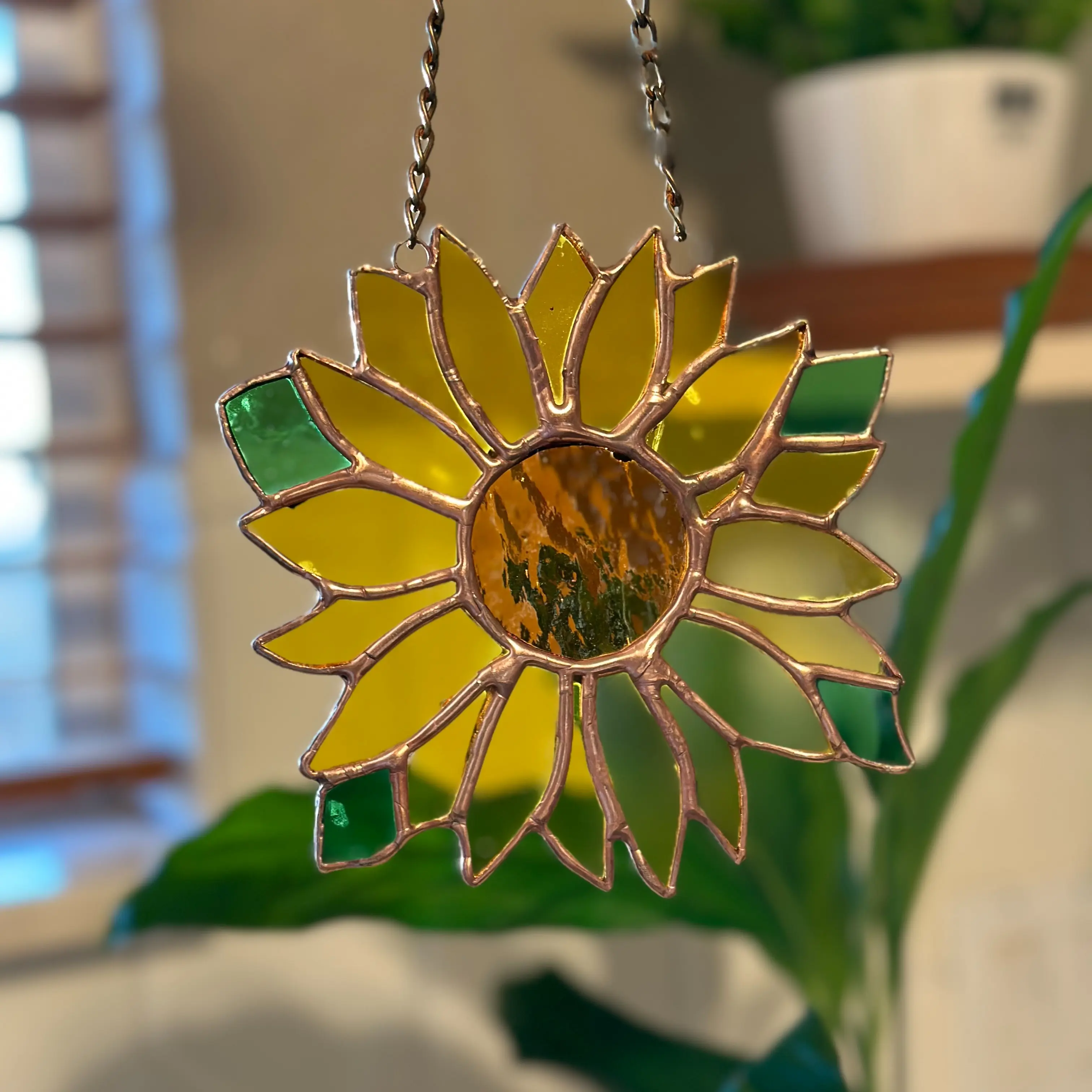 Sunflower Suncatcher in stained glass, Size: 6 x 6 Inches, Cooper finished. Decor Hanging