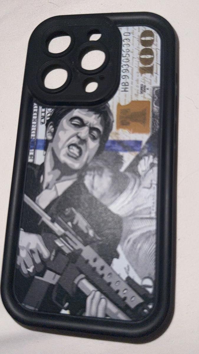 Item: black, iPhone 15 Pro