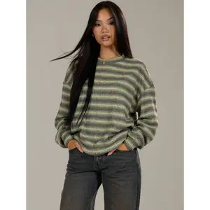 Oversized striped crewneck jumper — spring casual, Y2K/’90s style; stripes; oversized fit; suitable for airport, fall, autumn, winter, everyday wear, Christmas, and work