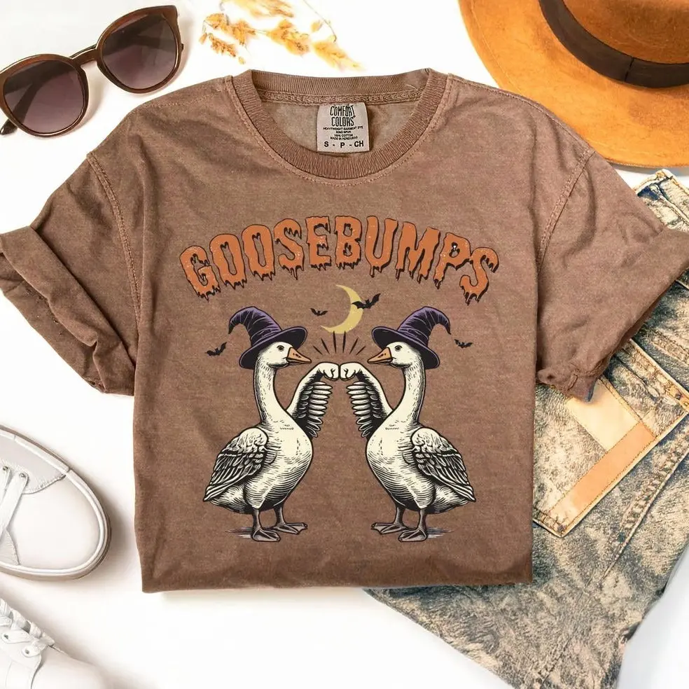 Comfort Color Funny Goose Bumps Halloween Shirt, Retro Goose Pumps Shirt, Halloween Vintage Graphic Tee, Halloween Party Gift, Goose Lover Gift