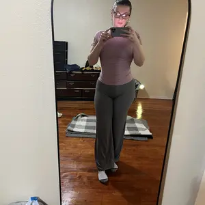 DEEFY SoftMotion Straight Leg Bottoms 30.5" & 31.5" Inseam Fitness Gymwear Women Workout Breathable Light Thin Sportswear Gym Outdoor Sports Yoga Pants Wide Sweatpants Solid Color Joggers