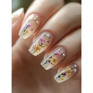 Effortless Chic – 24pcs Short French Tip Press-On Nails