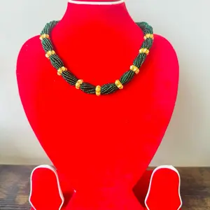 Gold plated naugedi in green hydro potey