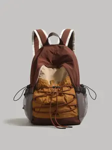 Lightweight, versatile, minimalist travel backpack, casual and fashionable commuting backpack, suitable for short distance travel and outdoor travel scenarios such as commuting and traveling