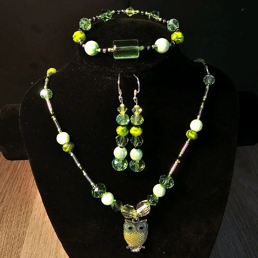 Gabriela Haller HigherKii Artique Mintii Owl Jewelry Set with Tear Drop Shaped Pendant and Beaded Necklace Set