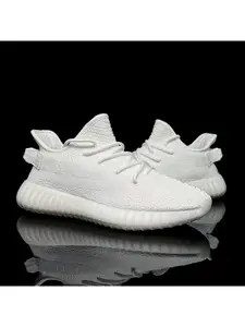 Urban styled versatile unisex shoes elevate fashion depth of full outfits, break identical limits of public dressing styles, keep pace with overseas fashion trends and stand out as remarkable picks for daily appearance matching.
