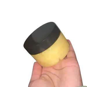 Lipscrub - Yellow Gloss Lip Scrub in Black Container - Lipgloss XL