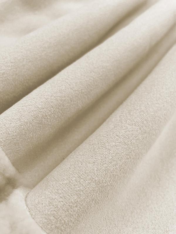 Women's casual loose fur coats, short lamb wool jackets, bomber jackets, flight jackets, with zipper closures, large lapels and side pocket designs, fashionable cold-resistant coats, street-style long-sleeved tops Outerwear