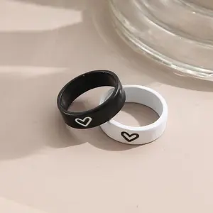 Black And White Heart Shaped Couple Rings Couple Wedding Ring Set Women Love Jewelry Valentine's Day Birthday Gift