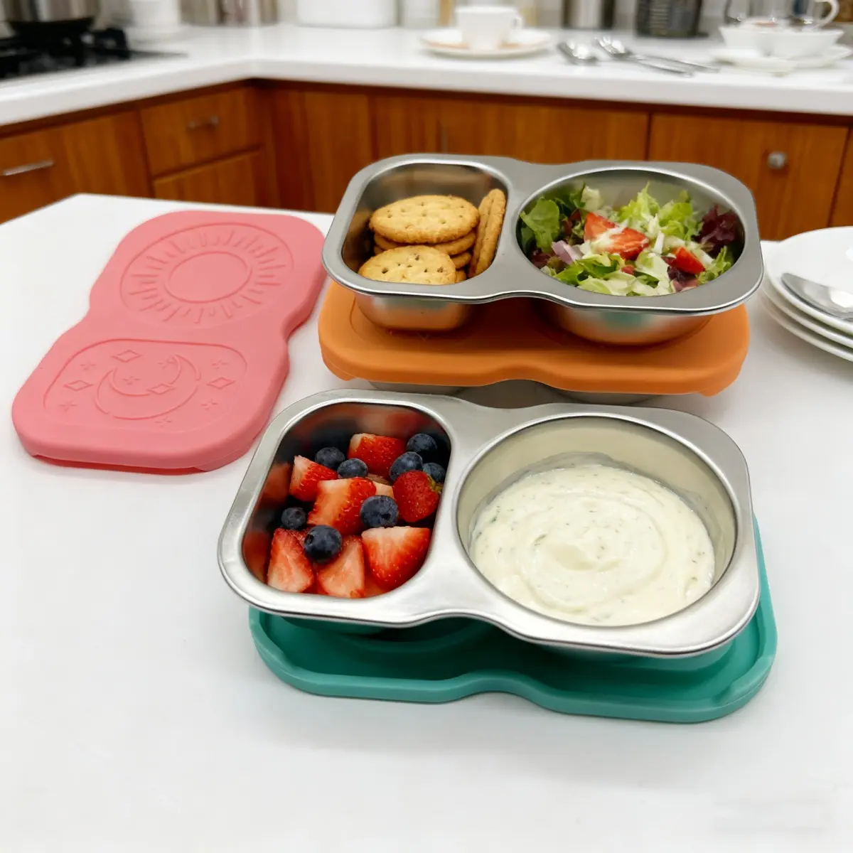 3 Pack Double Compartment 304 Stainless Steel Condiment Containers, Leakproof Sauce Cups with Silicone Lids, Leakproof Dipping Containers, Reusable Salad Dressing Boxes, Small Snack Storage Containers for Dips, Portable for School, Office, Picnic