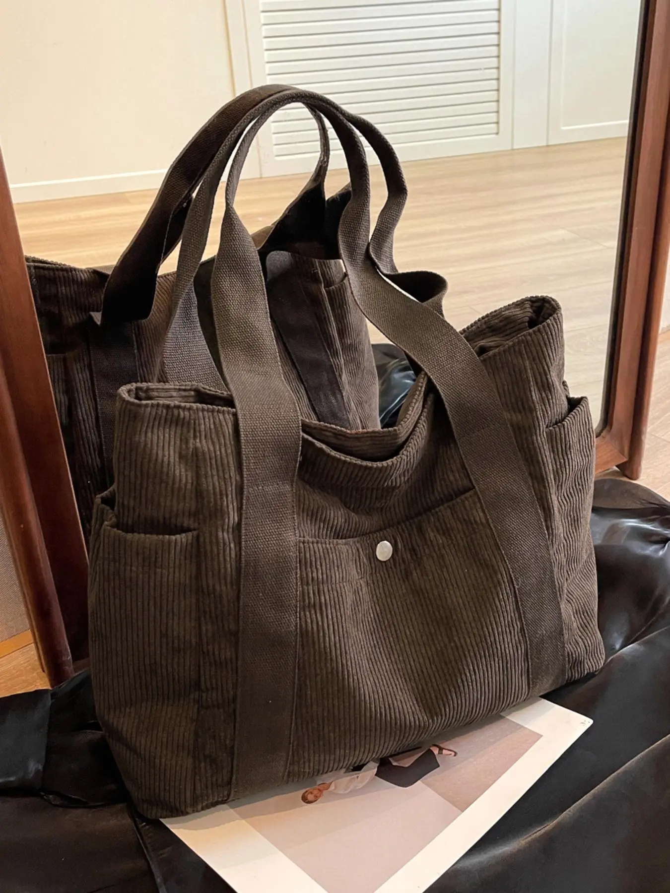 Personalized shoulder crossbody bag, Cross body bags, chocolate multiple side pockets design, metal buckle embellishment large capacity handbag, casual fashion trend versatile multi-color optional, suitable for daily commuting, shopping, etc.