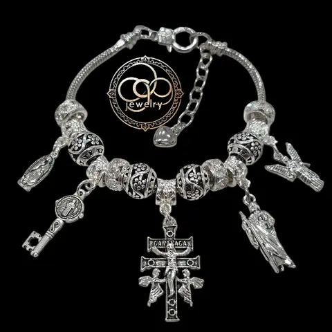 San Miguel Arcangel, San Judas Tadeo, Cruz de Caravaca, San Benito key, Virgen de Guadalupe, Silver bracelet (you can add charms)