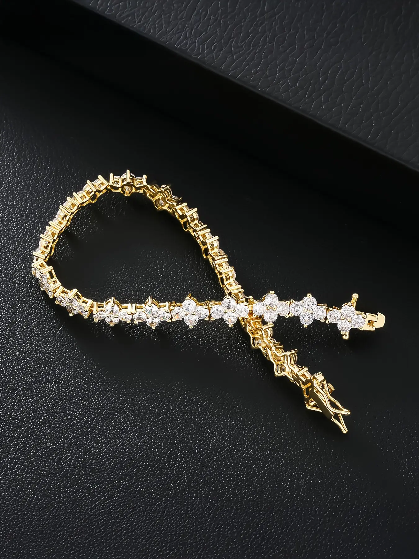 Iced Chics 7mm Cross Flower Zircon Hip Hop Hand Chain Bracelet, Tennis Chain Link Style, Cuban Chain Bracelets, Copper Bracelet, Unisex Casual Accessory for All Seasons, Exquisite Trendy Bracelet, Hand Chain Jewelry