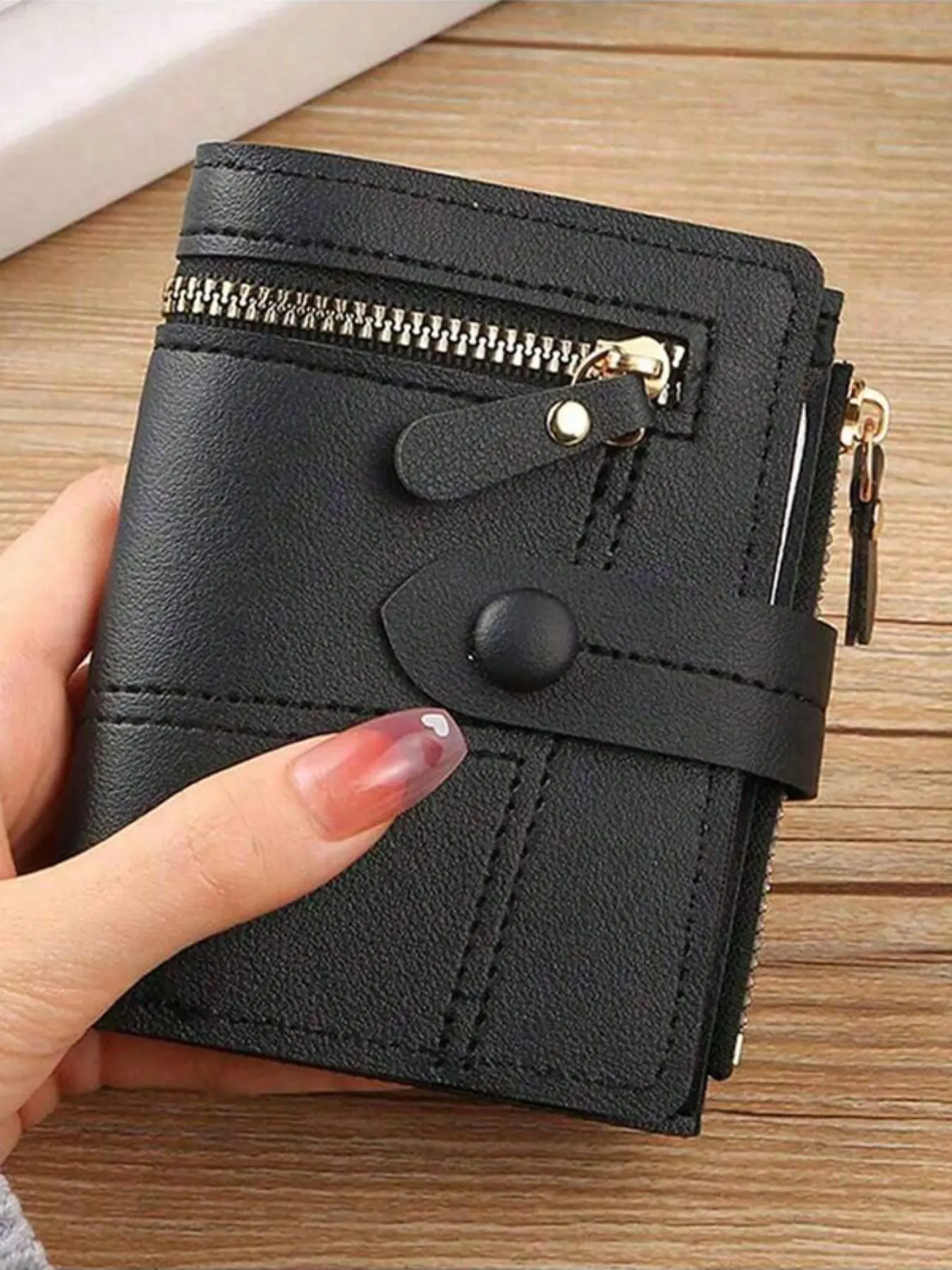 Women's Short Wallet with Multiple Zippers, Large Capacity Foldable Structure, Multi-Function Handbag Features, Credit Card Slots, Zipper Pouch Wallet