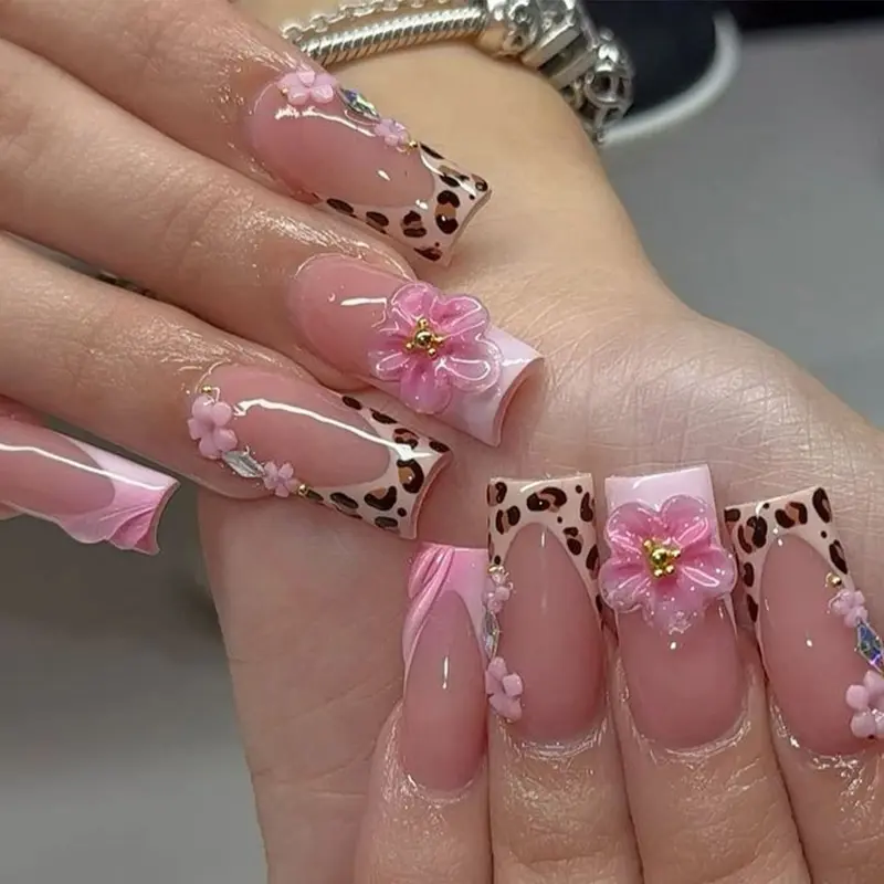 24 Pcs Leopard Print French Nail Tips, 3D Flower Rhinestone Fake Nails Set, Reusable, No Damage, Party & Wedding Ready, Nail Pack