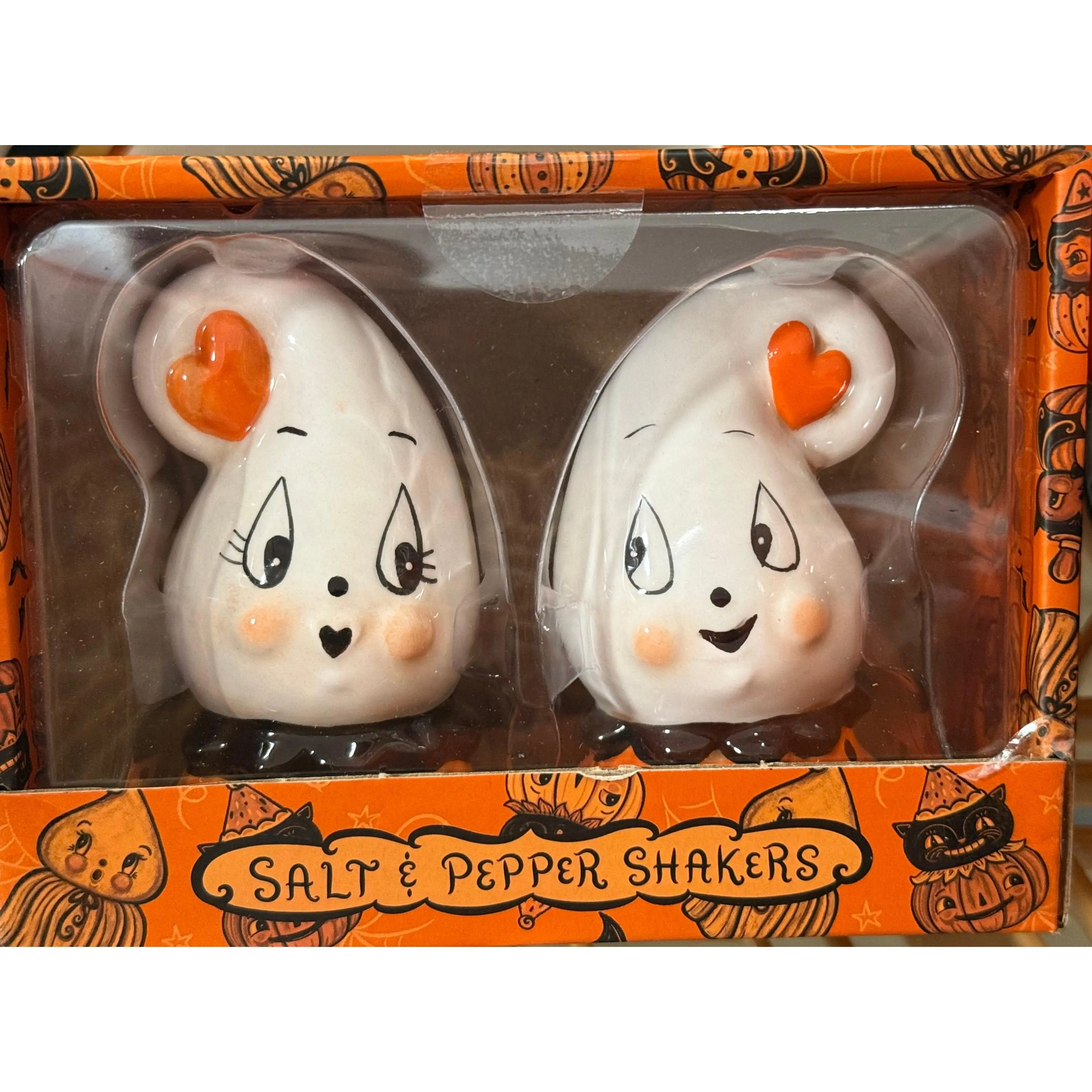 New Joanna Parker ceramic salt and pepper shaker set orange heart ear ghosts