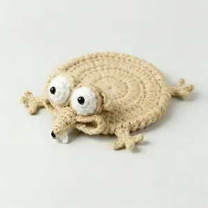 Funny Crochet Squirrel Coasters, Funny Woven Coaster, Cute Squirrel Shaped Mug Cup Mat, Cute Knitted Desk Accessories