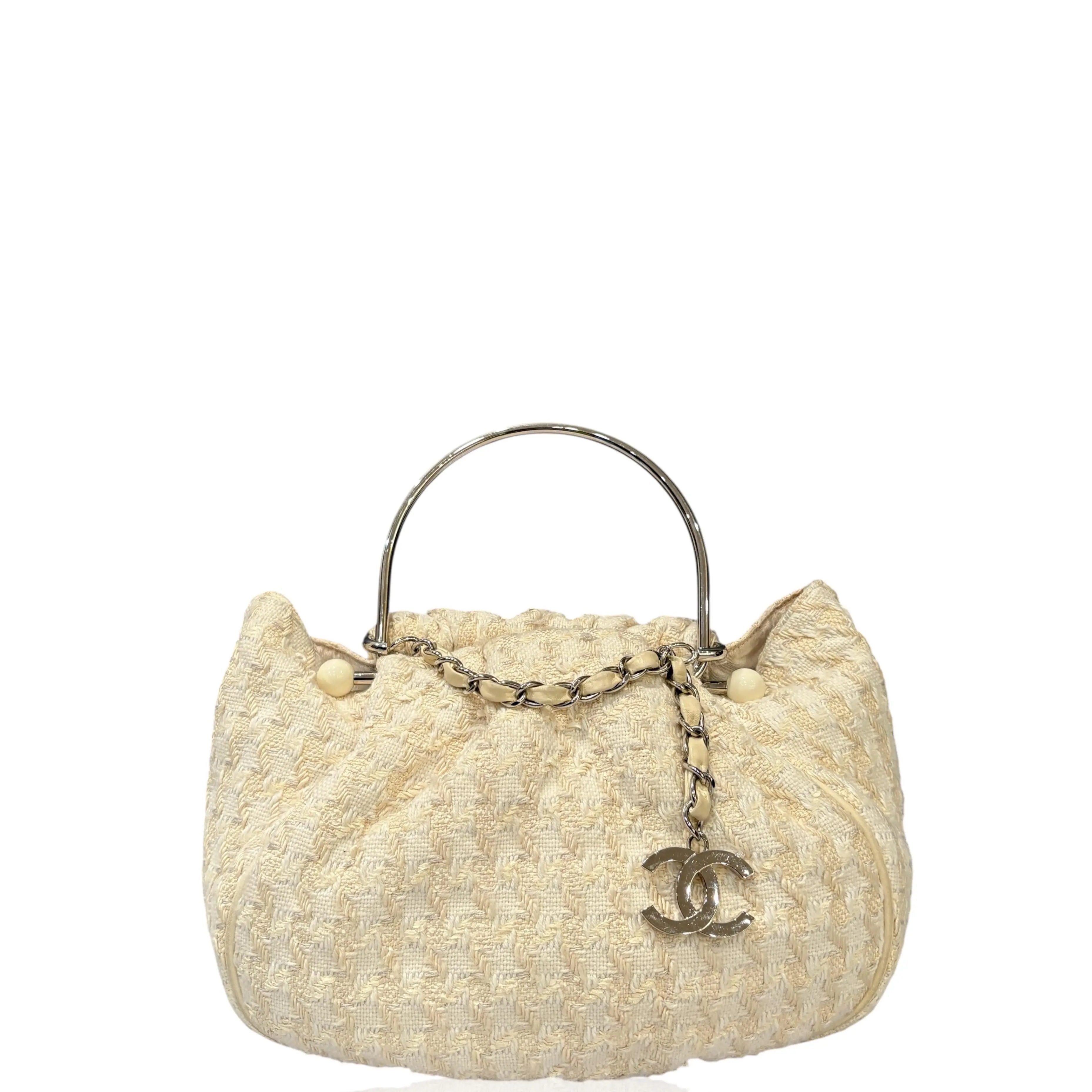CHANEL TWEED BAG ♡ btnFC1Q2mItLUX2jtkPJgAex7Wkf1c