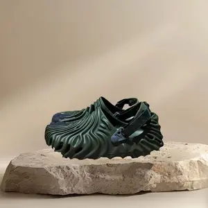 Fashion WAVE Clogs For Men Women – Unisex Slip-On Shoes, Casual Comfort Shoe, Gift For Him Her