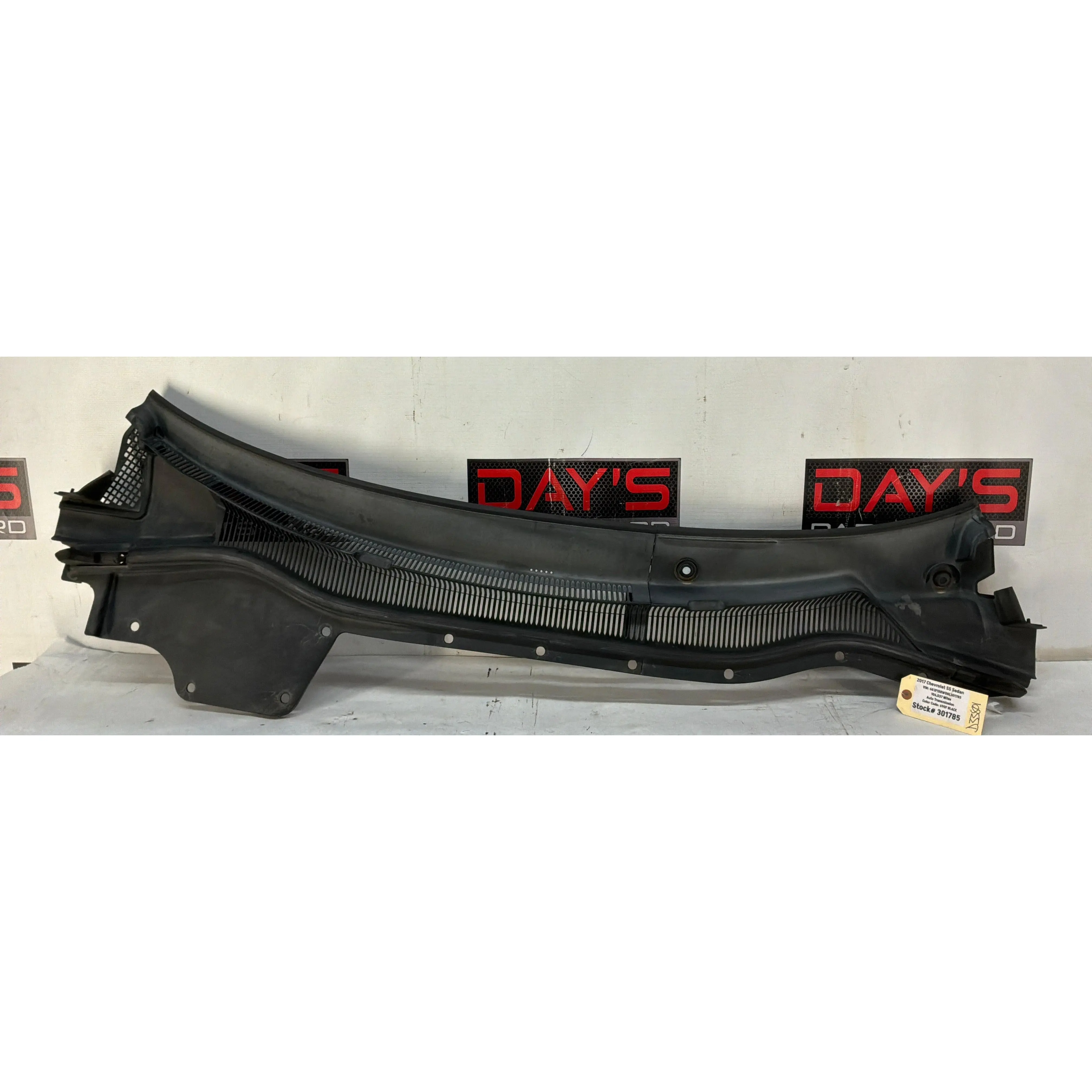2017 Chevy SS Sedan Windshield Wiper Cowl Grille Plastic Trim Panel Molding OEM