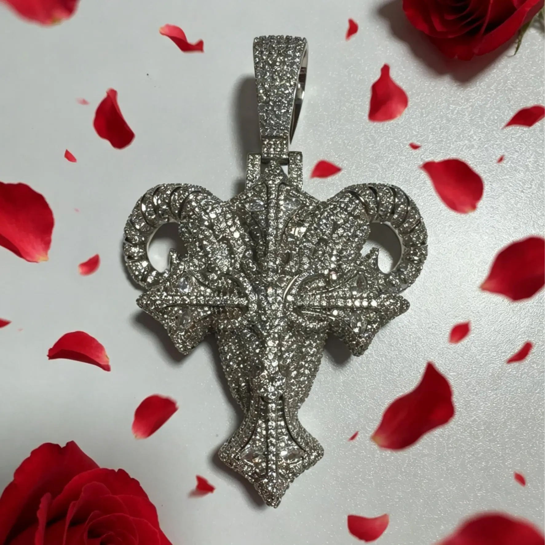 5369 Edgy Ram Symbol Pendant Necklace – Unapologetic Street Vibe Statement Piece, Eye-Catching Horned Design for Bold Style summerwins