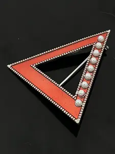 Unisex Simple Alloy Greek Party Triangle Faux Pearl Brooch, Casual Floral Design Jewelry Accessory for All Seasons