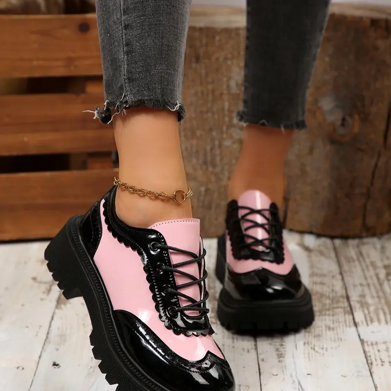 Women's Casual British Style Thick-Soled Retro Shoes, Fashionable Color Block Leather Footwear for Comfort and Style