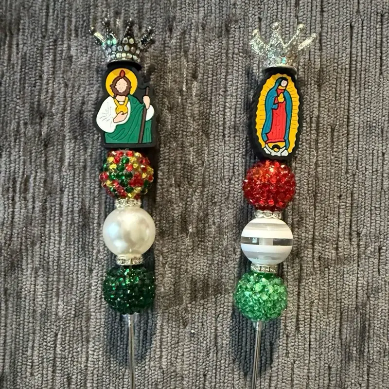 Glitter pins, la Virgencita