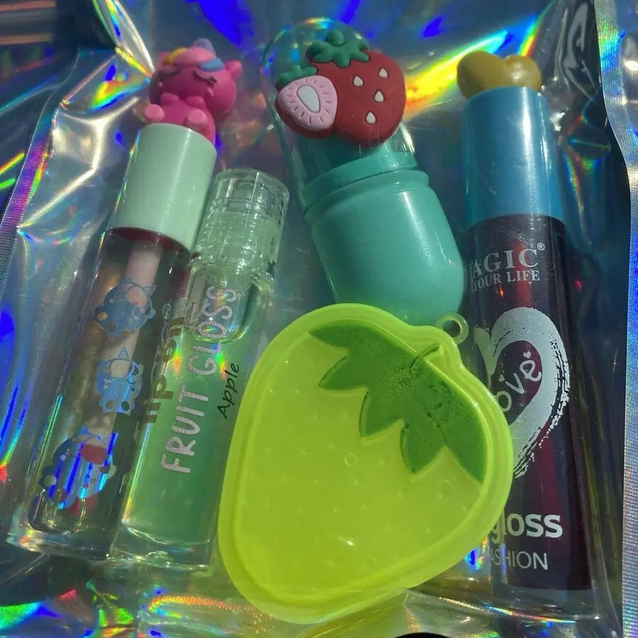 Magic in Your Life Makeup Set de Lipgloss for Glossy Lips - Lipstick with Fruit Gloss Apples & Strawberry Design for Hydrated Healthy-Looking Skin