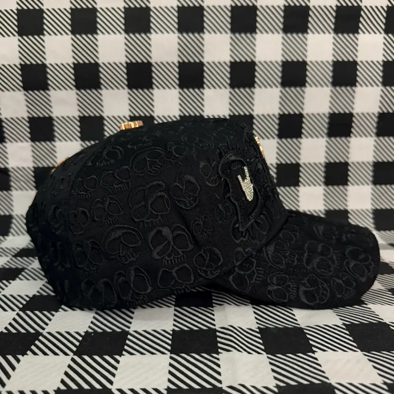 Barbas B hats