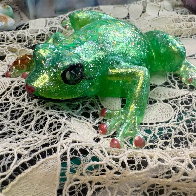 Bougie Little Frog Figurine meaningful gift kid boys