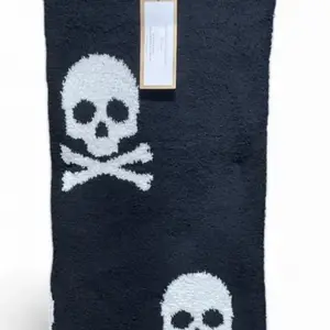Cupcakes And Cashmere Skulls & Crossbones Black & White Halloween Throw Blanket