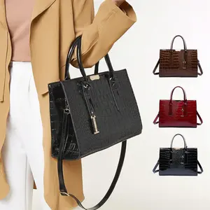 Elegant Shoulder Bag for Women PU Leather Handbag with Zip Closure Crocodile Pattern Satchel with Top Handle for Party and Christmas Gifts