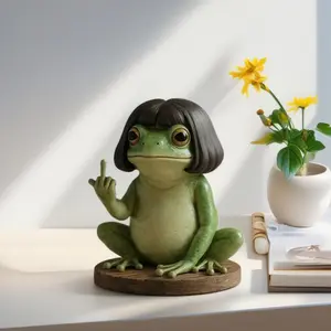 Flipping Frog Middle Finger Figurine Funny Gag Gift Resin Decoration for Friends Office Desk Living Room Home Decor