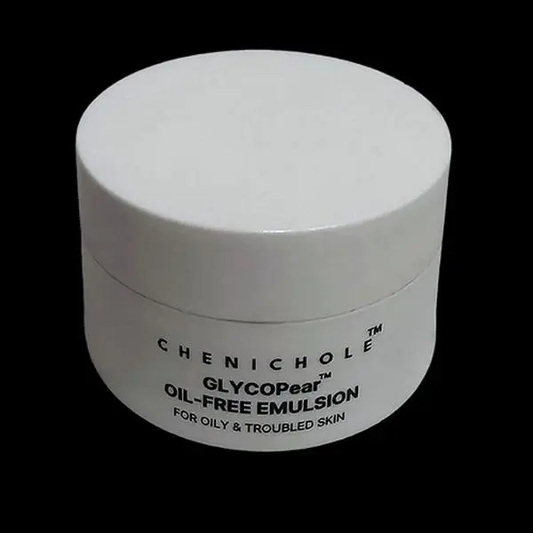 GlycoPear Oil-Free Emulsion by CheNichole Skin Care