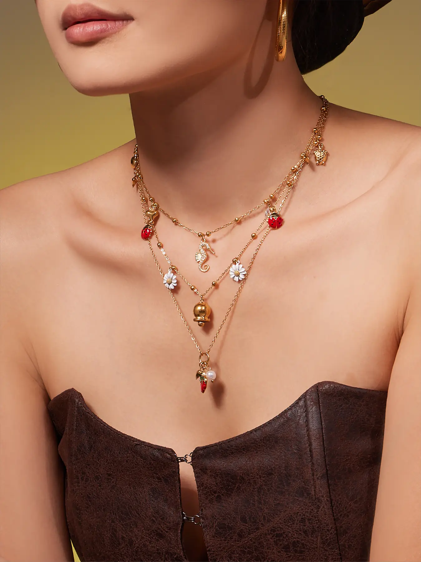 Stylish Strawberry Daisy Pendant Necklace, Stainless Steel Chain, Versatile Choker Necklaces, Fashion Jewelry for Women