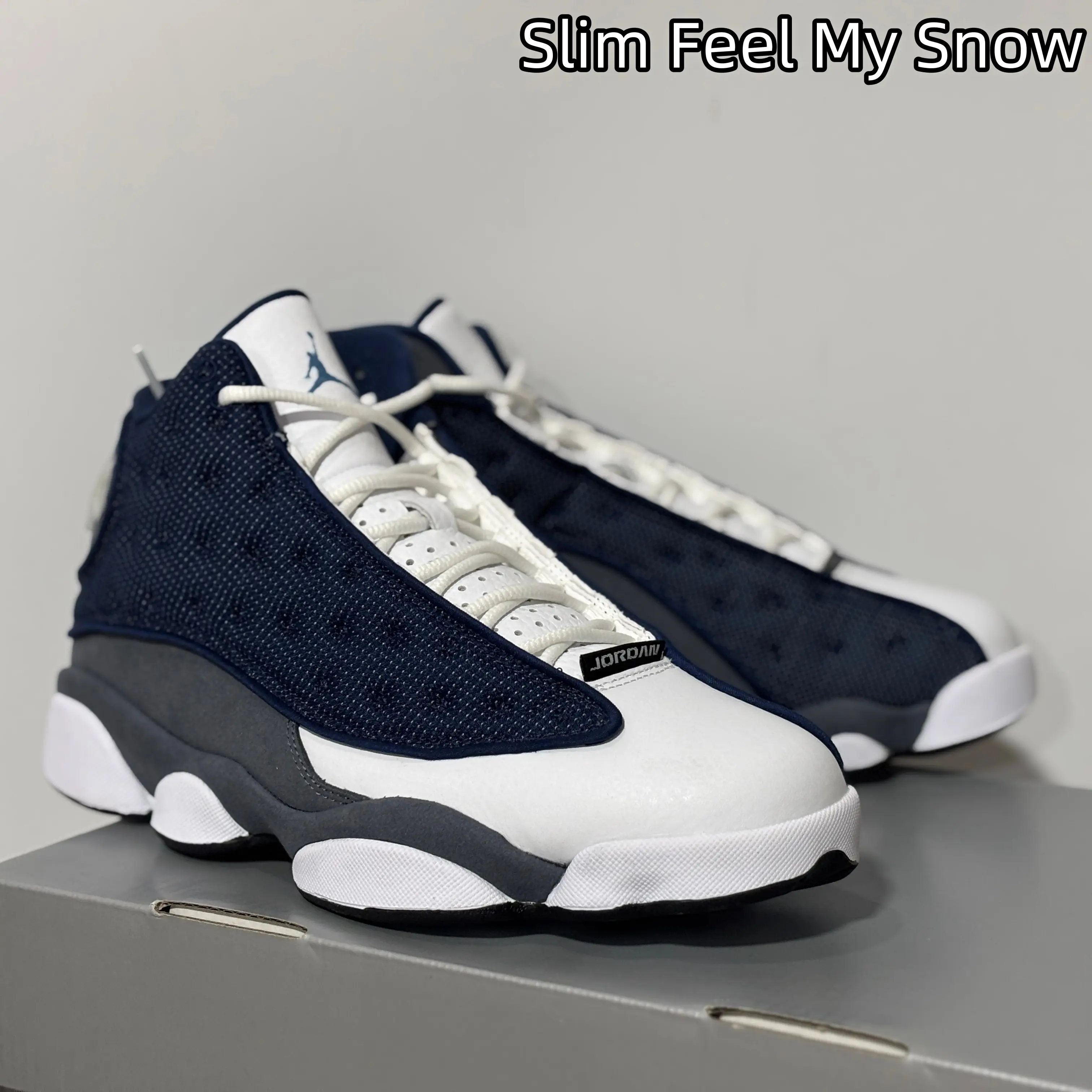 Mid Cut Casual Basketball Sneaker | Breathable Stitched Jacquard Mesh & Matte Suede Combination Upper | Urban Street Style Outfits Daily Walking & Amateur Ball Training | Cushioned Insole Eases Long-Time Foot Fatigue While Delivering Stable Ankle Support