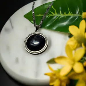 BLUE SANDSTONE AND STERLING SILVER WHITE TOPAZ PENDANT AND CHAIN