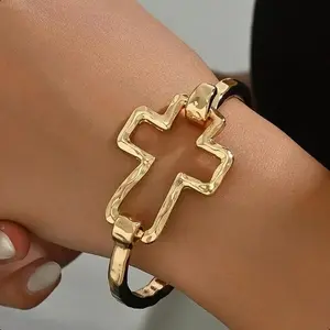 Cute Cross Design Bangle Bracelet Fashion Jewelry for Party Daily Clothing Decor Trendy All-match Exquisite Jewelry for Birthday Gift