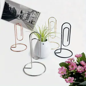 1pc Luxurious Golden Rose Desk Clip - Stylish Organizer for Note Management, Photo Display, and Chic Office Decoration - Perfect Accessory for Home, School, and Business