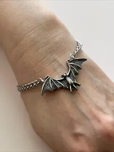 Gothic Punk Bat Bracelet, Vintage Distressed Design, Unisex Party Jewelry, Witchy Jewelry, Casual Style Accessory for Men and Women, Casual Trendy Jewelry