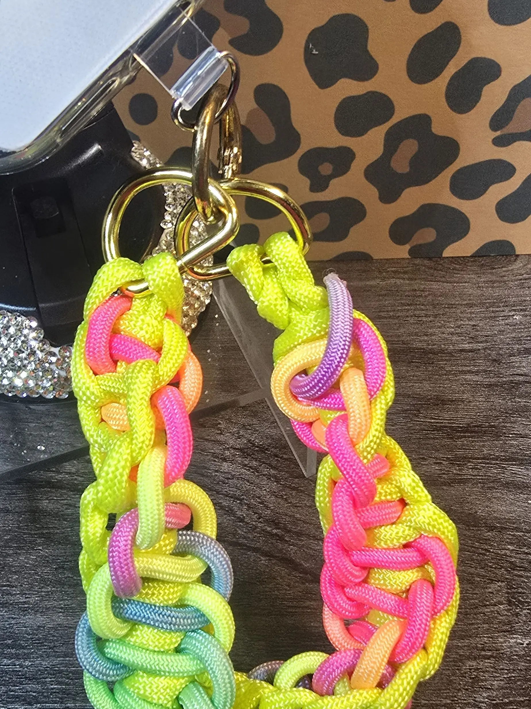 Paracord Phone Flair Collection, Multi-Functional Paracord Accessories with Grip for Smartphone, Cellphone, Mobile Devices