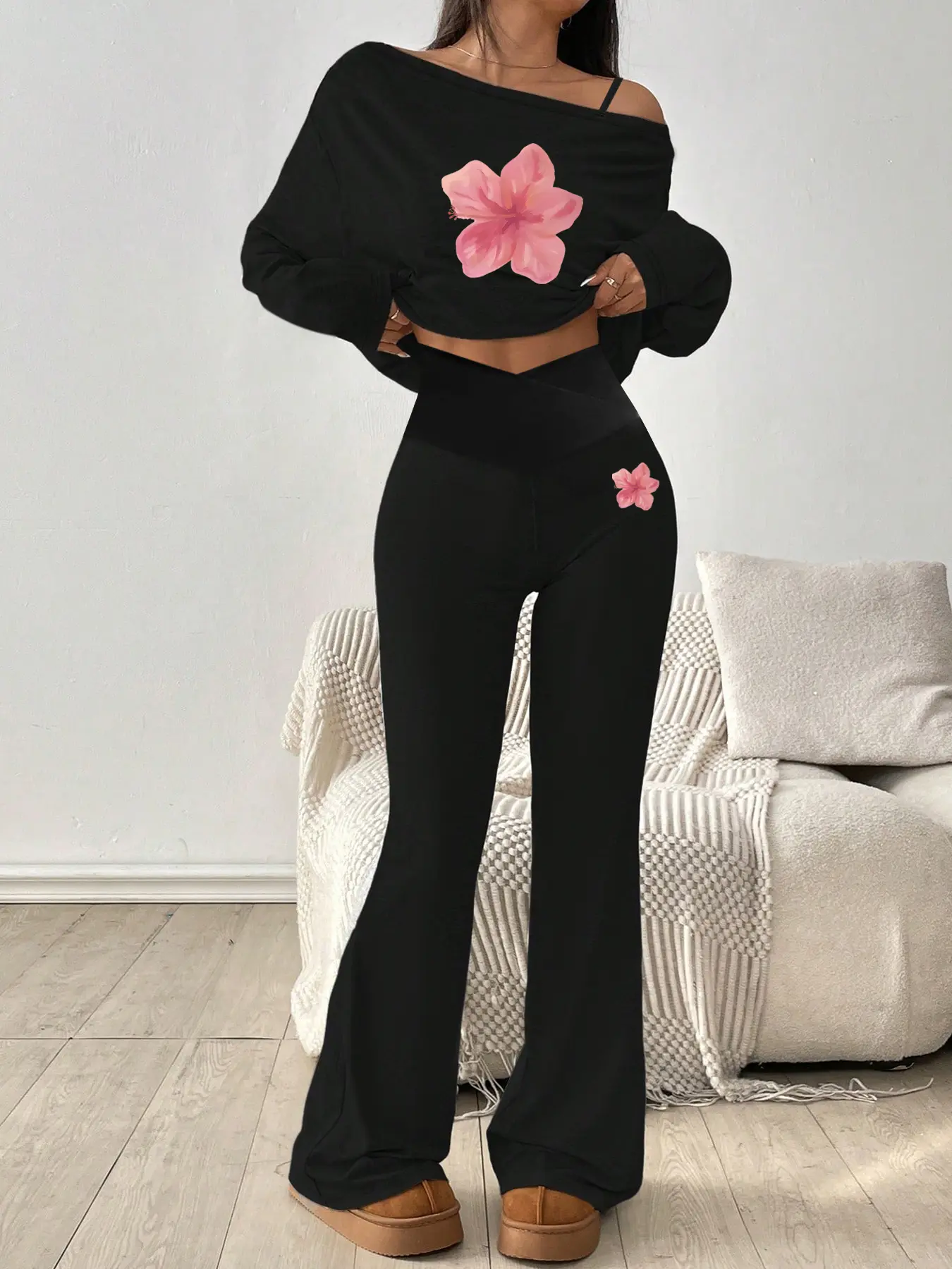 Women's Casual Commuter Loose Shoulder Floral Long Sleeve T-Shirt, Elegant Tight Bell Bottoms, Spring & Fall Comfortable, Fitted, Clean Girl Outfits, Flared Pants Set, Casual Tees Set