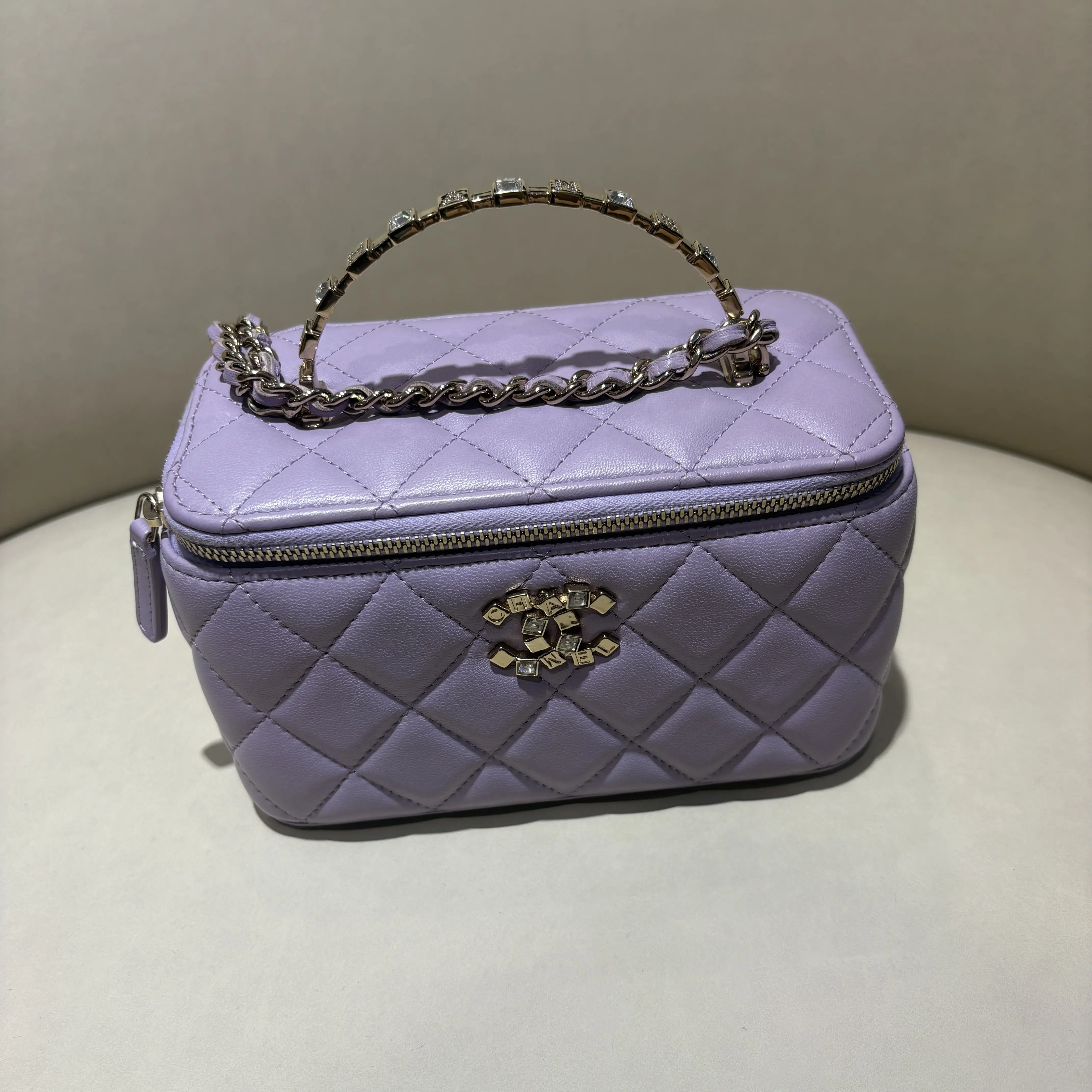 Pre-owned Calfskin Crossbody Bags Chanel Vanity Leather Handbag Purple