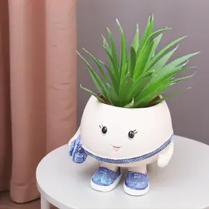 Smiley Face Resin Head Planter with Cute Bag, Drain Hole Pot for String of Pearls & Unique Succulents, Indoor Garden Decor, Outdoor Garden Accessories, Mother’s Day Gift Idea